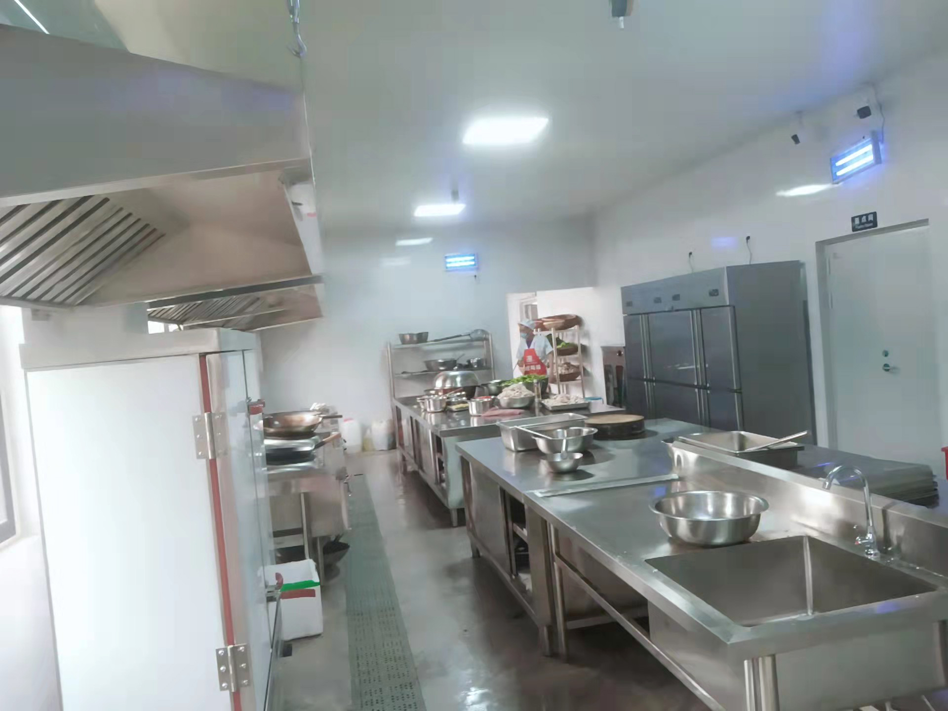 學校深夜网站免费观看設備